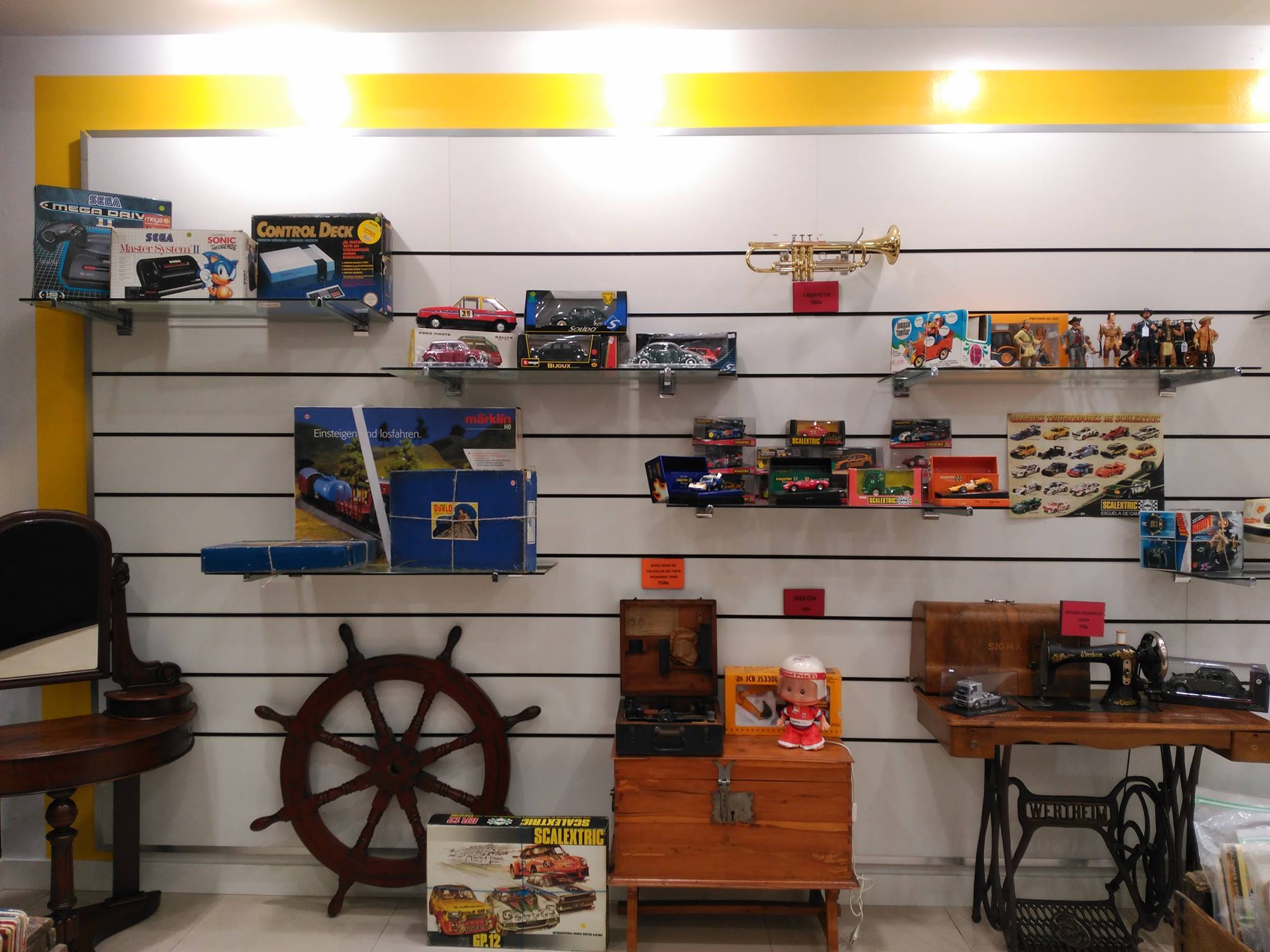 Álbumes cromos y recuerdos antiguos